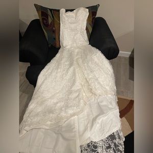 NWOT.. Ivory Mermaid Sweetheart Neck Sweep Bridal Wedding Gown